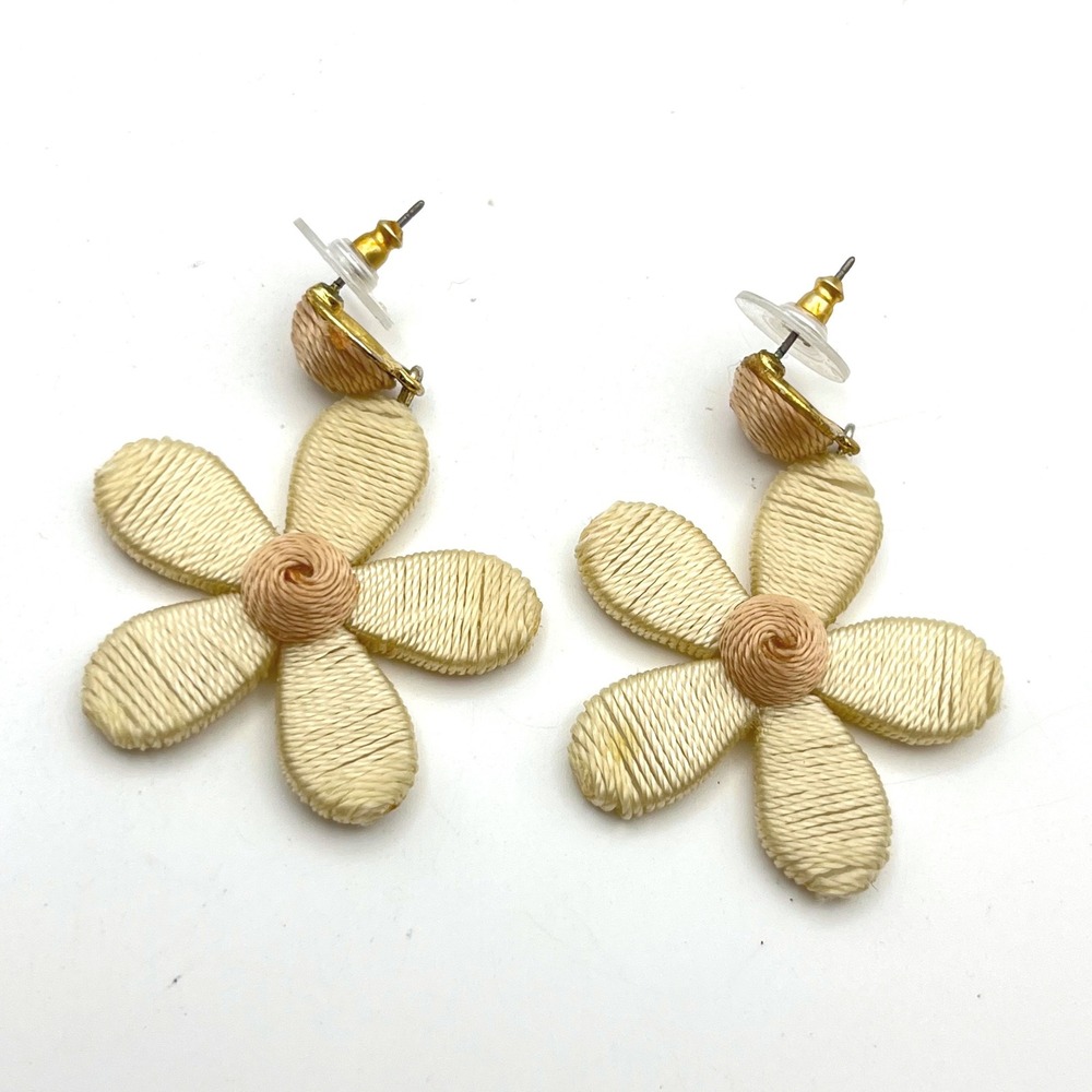 Raffia Flower Drop Earrings Beige Woven Daisy Statement Jewelry